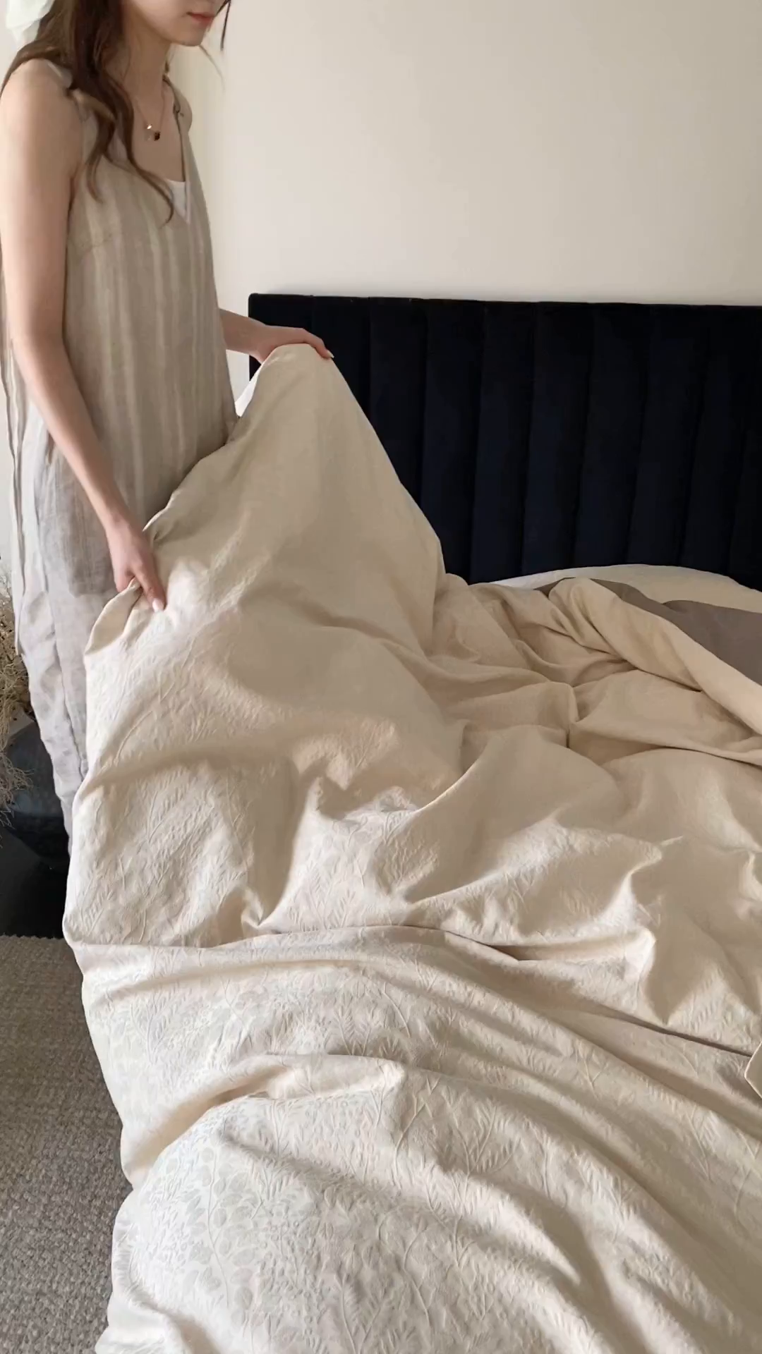 91家纺网 家纺一手货源 找家纺 玉宇阁家居 2025新款色织空气大提花磨毛四件套-工艺款 磨毛款-远山檀木