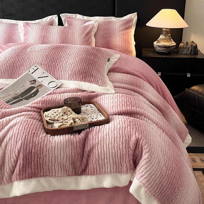 91家纺网 家纺一手货源 找家纺 （总）羽梦 2025秋冬新品260克加厚全消光貂狐绒工艺款超保暖四件套