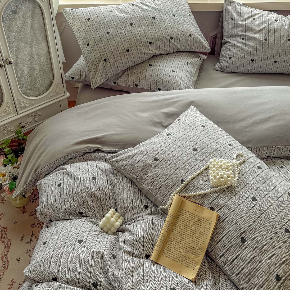 91家纺网 家纺一手货源 找家纺 田野 2025新款全棉13360加厚磨毛印花四件套 初恋-灰