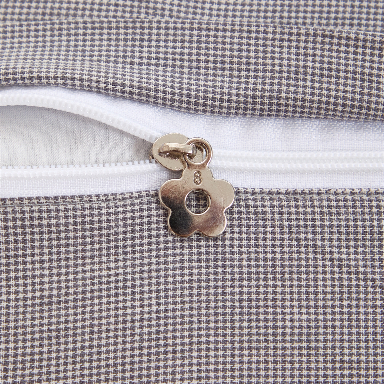 91家纺网 家纺一手货源 找家纺 芯洲 2025新款全棉提花儿荞麦枕儿童卡通贴布绣款可爱动物派对枕头枕芯 鳄鱼先生