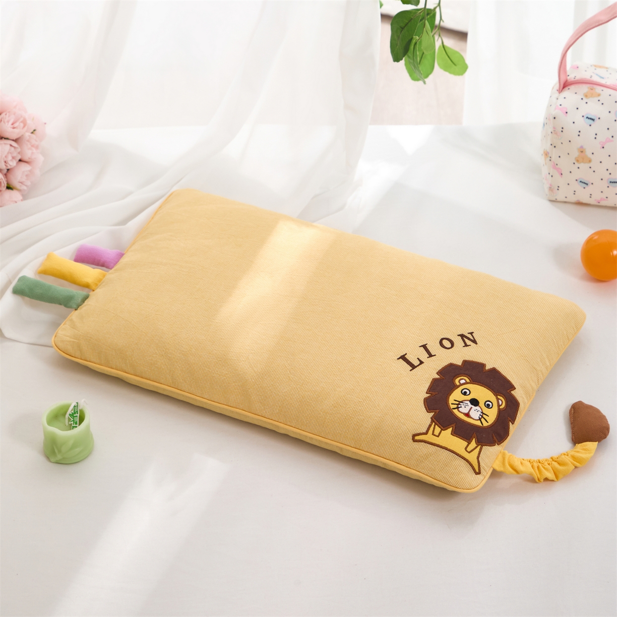 91家纺网 家纺一手货源 找家纺 （总）芯洲 2025新款全棉提花儿荞麦枕儿童卡通贴布绣款可爱动物派对枕头枕芯