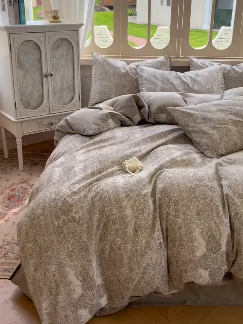 91家纺网 家纺一手货源 找家纺 田野 2025新款全棉13360加厚磨毛印花四件套 菲雅-灰