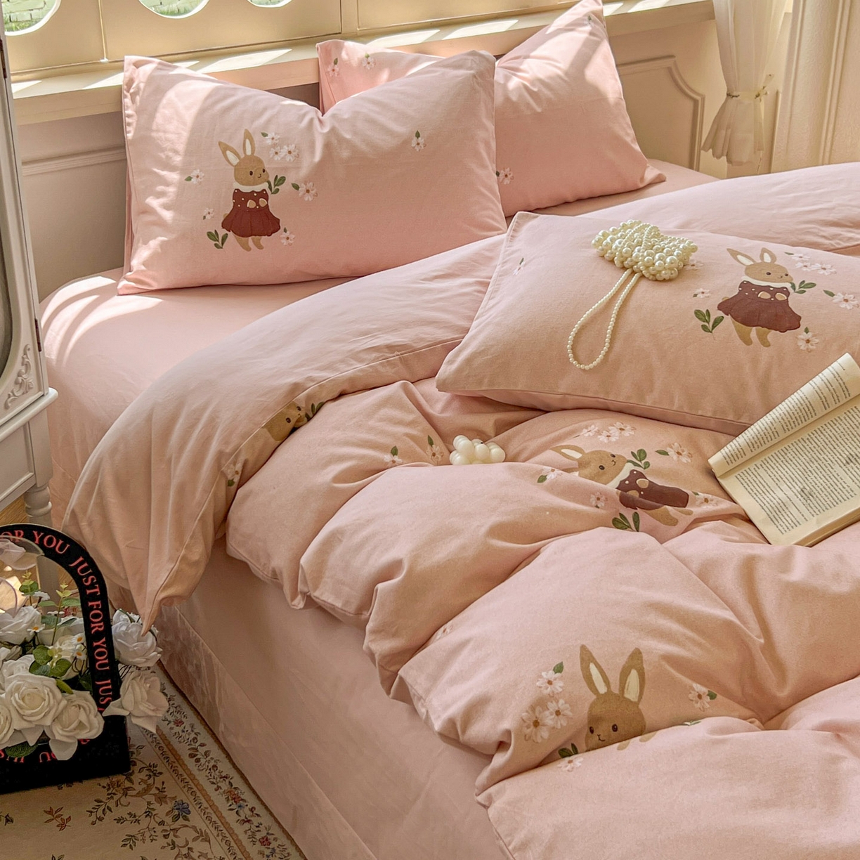 91家纺网 家纺一手货源 找家纺 田野 2025新款全棉13360加厚磨毛印花四件套 粉兔子