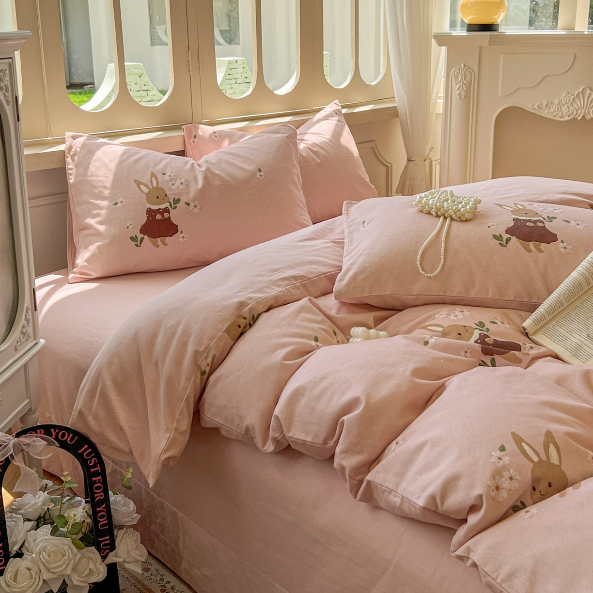 91家纺网 家纺一手货源 找家纺 田野 2025新款全棉13360加厚磨毛印花四件套 粉兔子