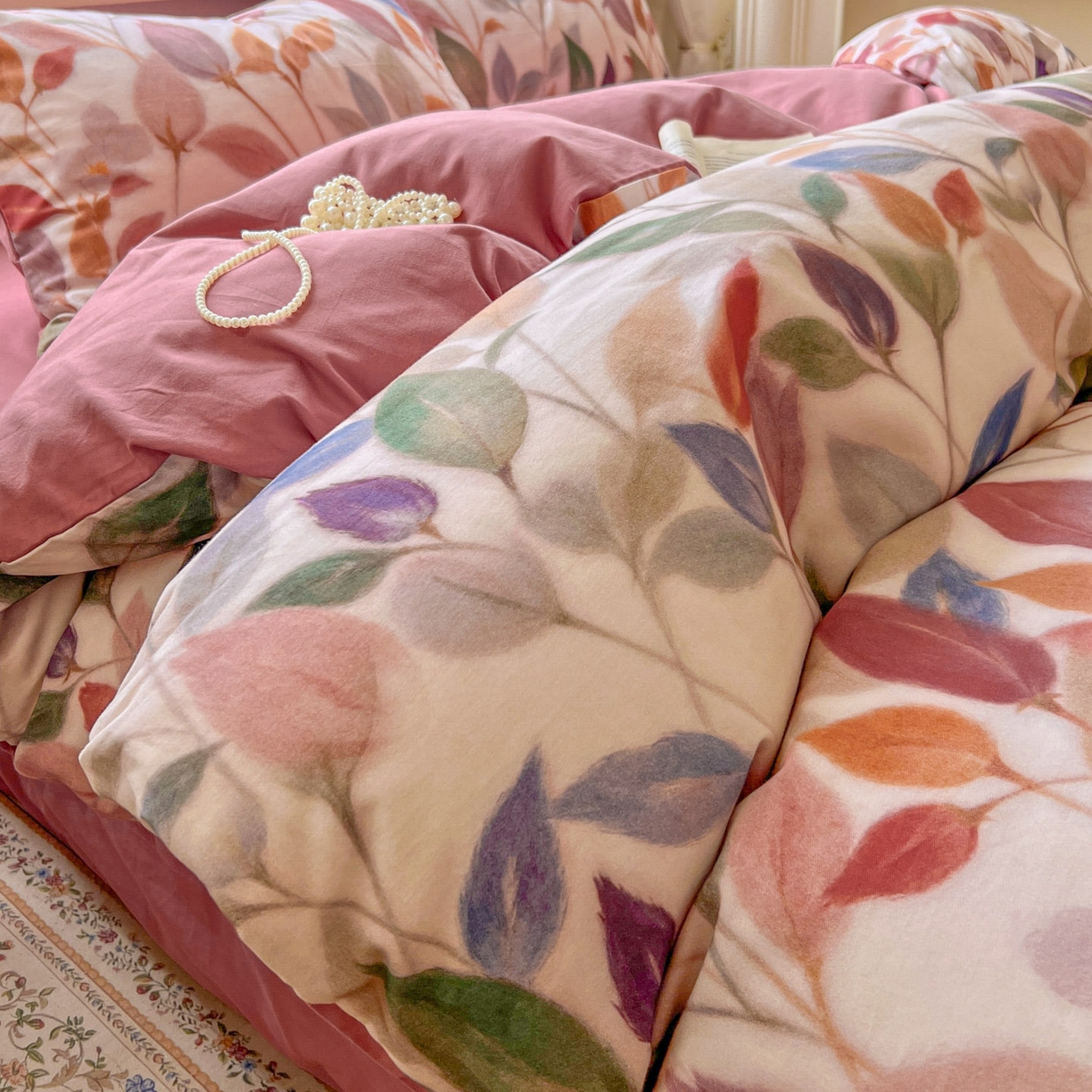 91家纺网 家纺一手货源 找家纺 田野 2025新款全棉13360加厚磨毛印花四件套 景秋-红