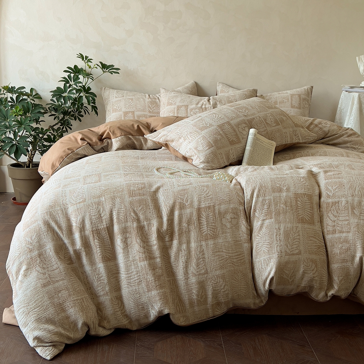 田野 2025新款全棉三层纱提花磨毛系列四件套 棕榈韵致-卡其