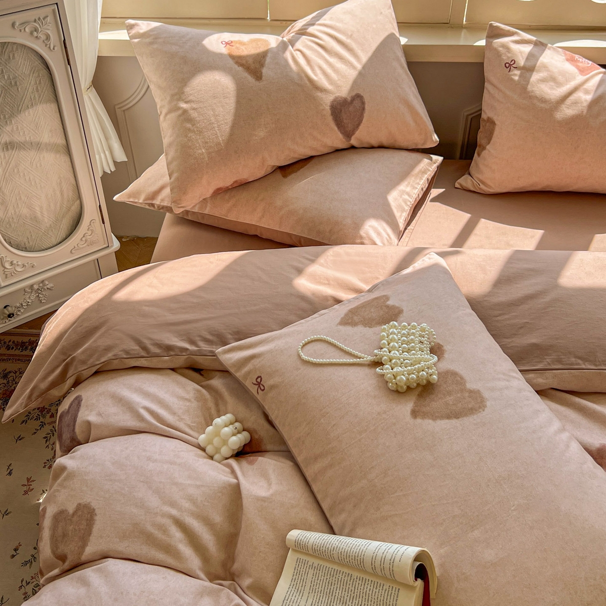 91家纺网 家纺一手货源 找家纺 田野 2025新款全棉13360加厚磨毛印花四件套 甜心-咖