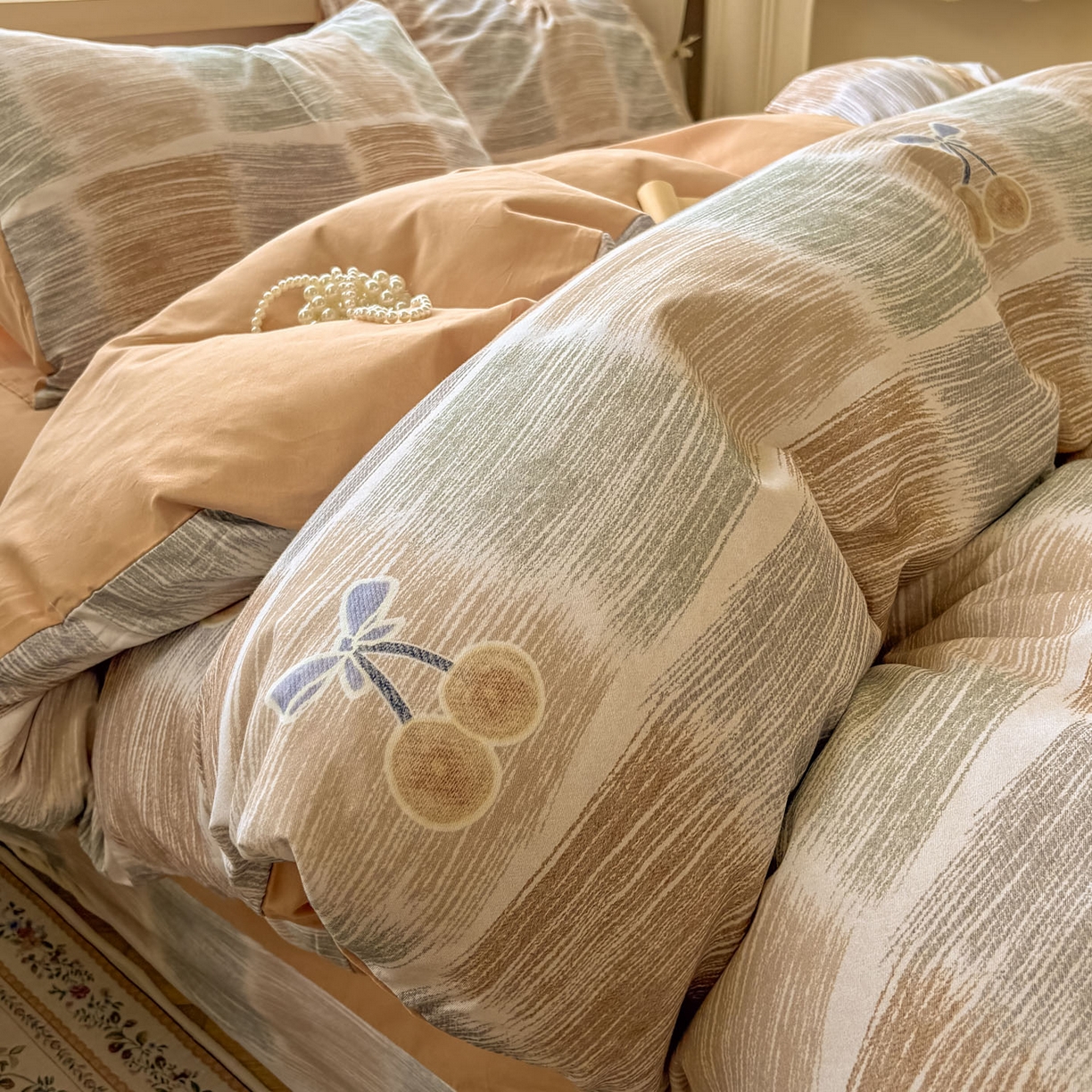 91家纺网 家纺一手货源 找家纺 田野 2025新款全棉13360加厚磨毛印花四件套 樱为你-桔