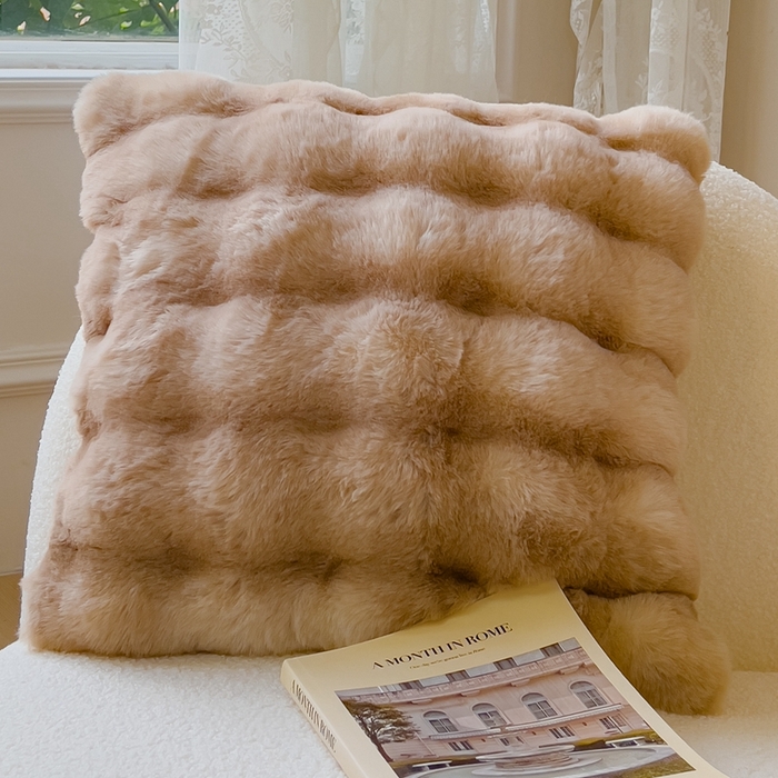 91家纺网 家纺一手货源 找家纺 （总）奥裕2025新款A类480克托斯卡纳大兔毛仿皮草兔兔绒午睡毛毯（含包装）