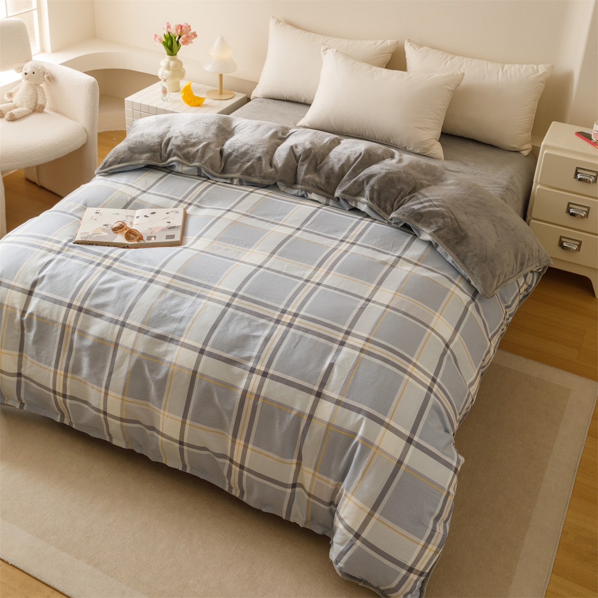 91家纺网 家纺一手货源 找家纺 红粉佳人家纺 2025新款A类棉加绒印花单被套被套单件 简格风尚