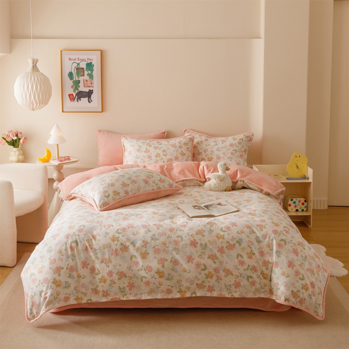 91家纺网 家纺一手货源 找家纺 红粉佳人家纺 2025新款A类棉加绒印花单被套被套单件 满园芳华