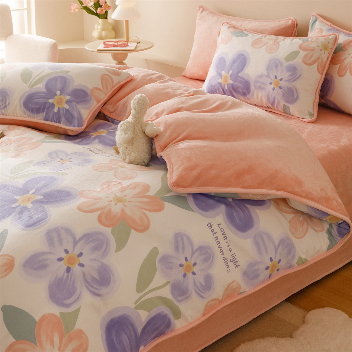 91家纺网 家纺一手货源 找家纺 红粉佳人家纺 2025新款A类棉加绒印花单被套被套单件 梦幻花海