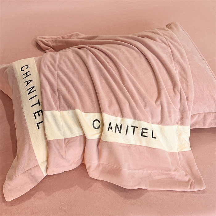 91家纺网 家纺一手货源 找家纺 （总）奥裕2025新款加厚婴儿绒四件套曼莎款牛奶绒四件套