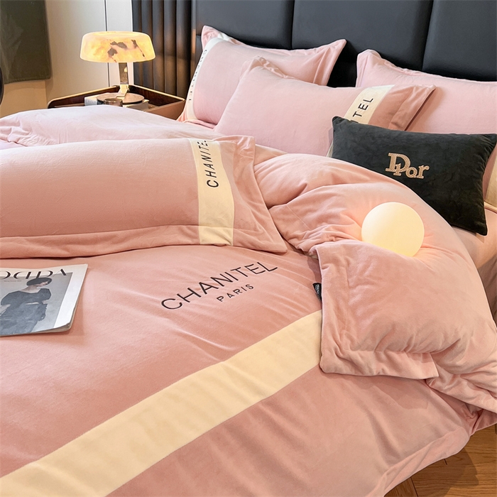 91家纺网 家纺一手货源 找家纺 （总）奥裕2025新款加厚婴儿绒四件套曼莎款牛奶绒四件套