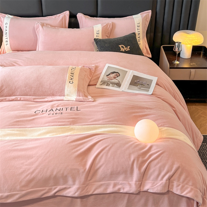 91家纺网 家纺一手货源 找家纺 （总）奥裕2025新款加厚婴儿绒四件套曼莎款牛奶绒四件套