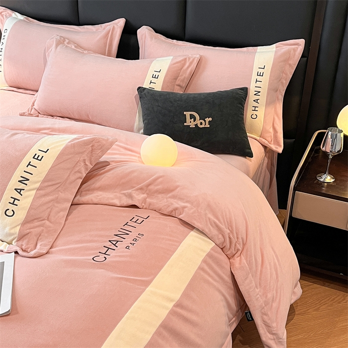 91家纺网 家纺一手货源 找家纺 （总）奥裕2025新款加厚婴儿绒四件套曼莎款牛奶绒四件套