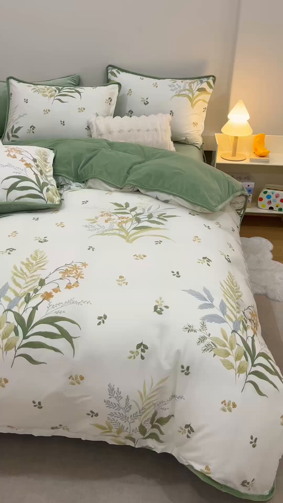 91家纺网 家纺一手货源 找家纺 红粉佳人家纺 2025新款A类棉加绒印花单被套被套单件 蜜叶