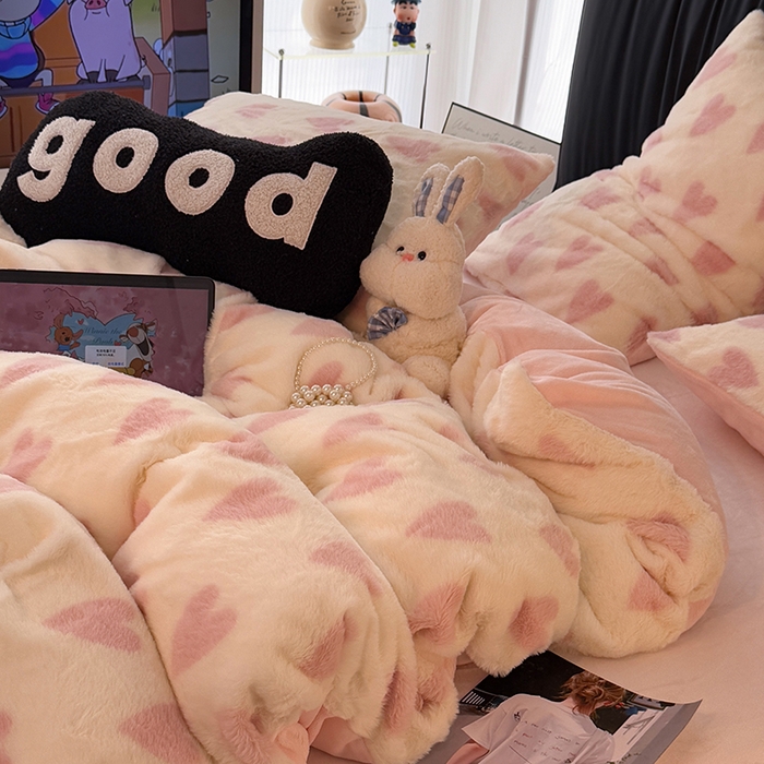 91家纺网 家纺一手货源 找家纺 HL原创 2025新款兔毛绒四件套 粉色心情