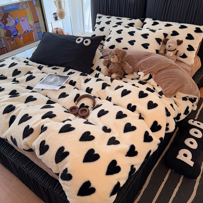 91家纺网 家纺一手货源 找家纺 HL原创 2025新款兔毛绒四件套 焦糖爱心