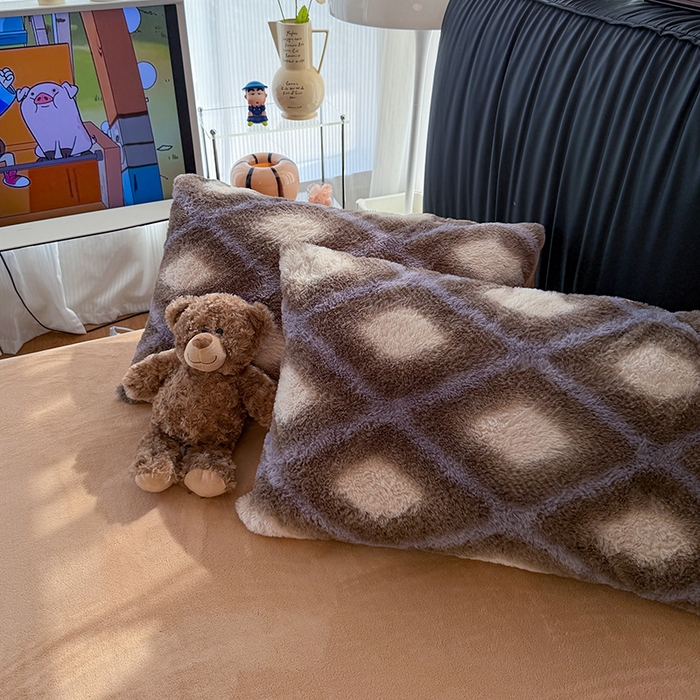 91家纺网 家纺一手货源 找家纺 HL原创 2025新款兔毛绒四件套 咖啡