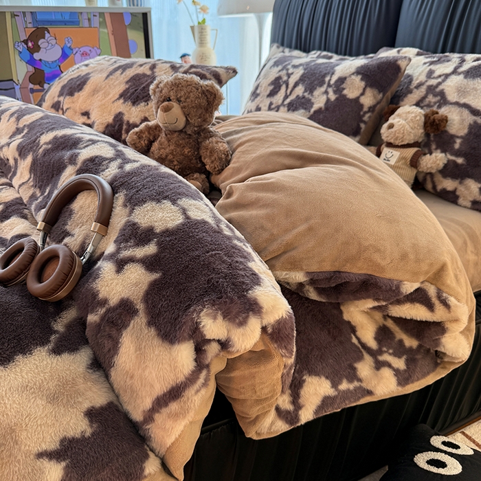 91家纺网 家纺一手货源 找家纺 HL原创 2025新款兔毛绒四件套 洛可可