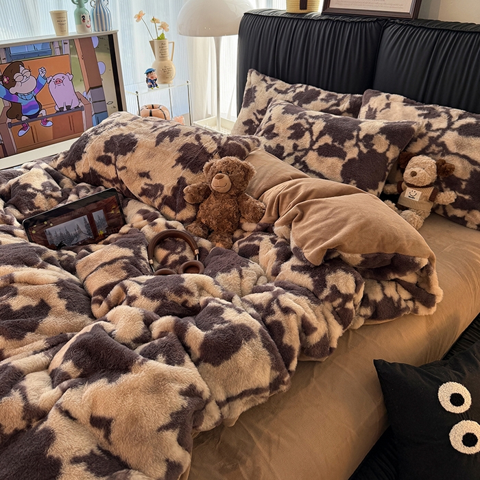 91家纺网 家纺一手货源 找家纺 HL原创 2025新款兔毛绒四件套 洛可可