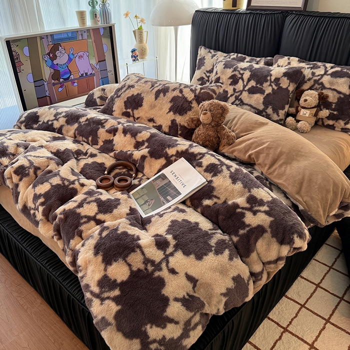 91家纺网 家纺一手货源 找家纺 HL原创 2025新款兔毛绒四件套 洛可可