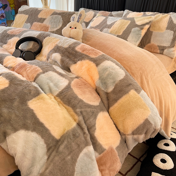 91家纺网 家纺一手货源 找家纺 HL原创 2025新款兔毛绒四件套 魔方