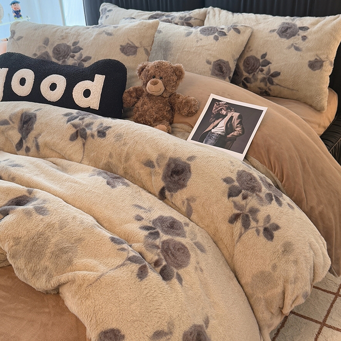 91家纺网 家纺一手货源 找家纺 HL原创 2025新款兔毛绒四件套 陌颜