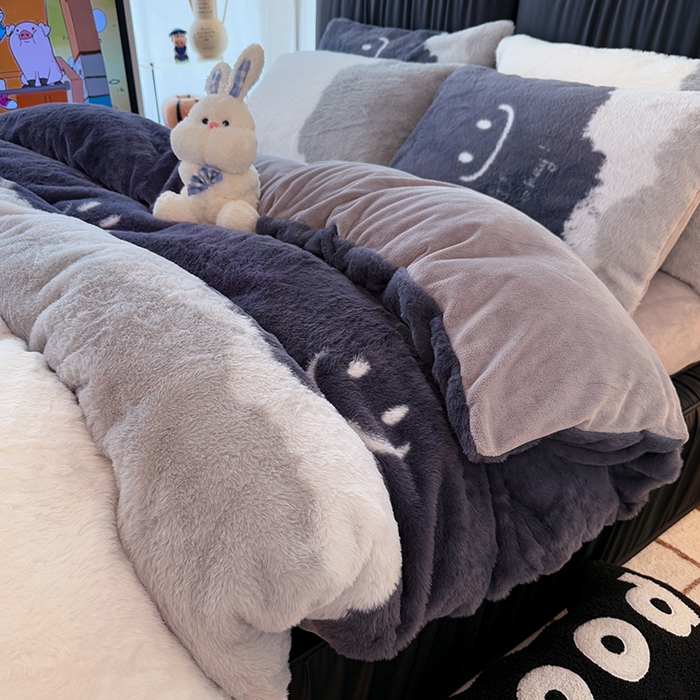 91家纺网 家纺一手货源 找家纺 HL原创 2025新款兔毛绒四件套 墨蓝
