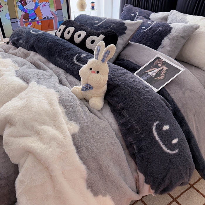 91家纺网 家纺一手货源 找家纺 HL原创 2025新款兔毛绒四件套 墨蓝