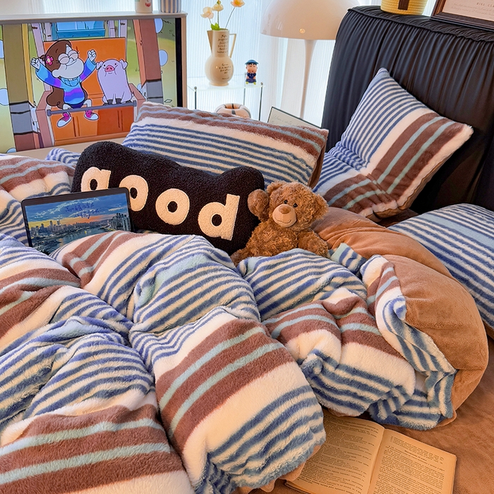 HL原创 2025新款兔毛绒四件套 英伦风