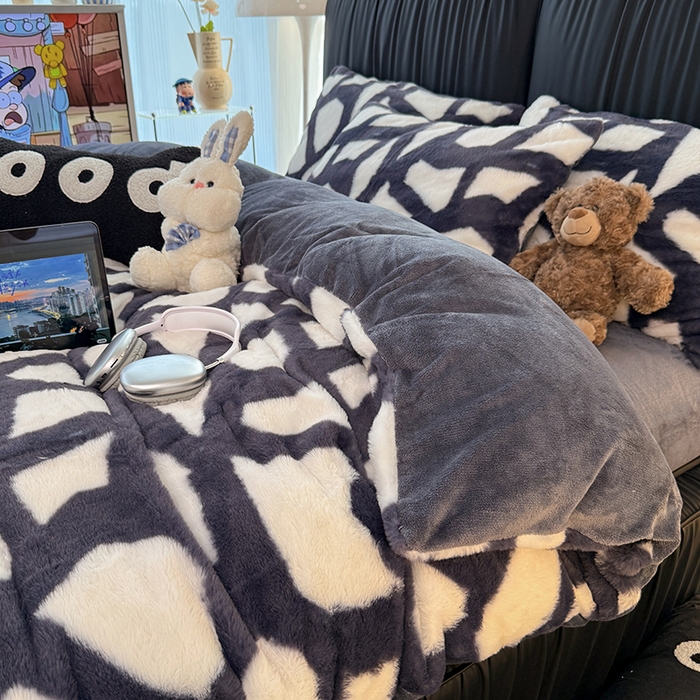 91家纺网 家纺一手货源 找家纺 HL原创 2025新款兔毛绒四件套 自由-黑