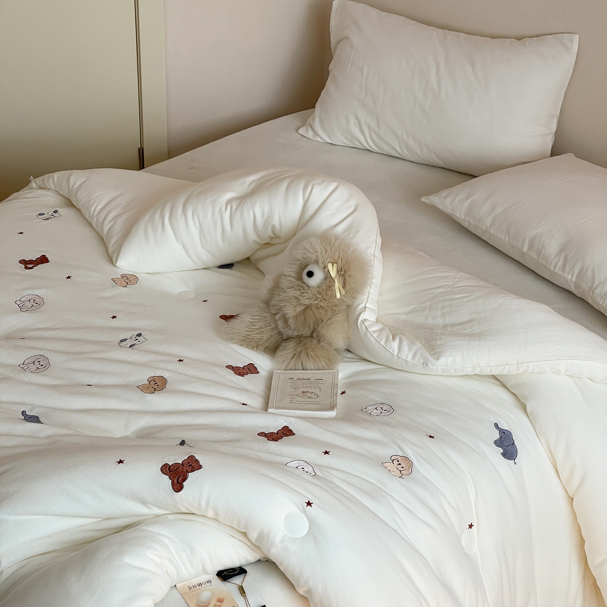 91家纺网 家纺一手货源 找家纺 （总）一加一 2025新款全棉双层皱皱纱刺绣蚕丝大豆抗菌被子被芯