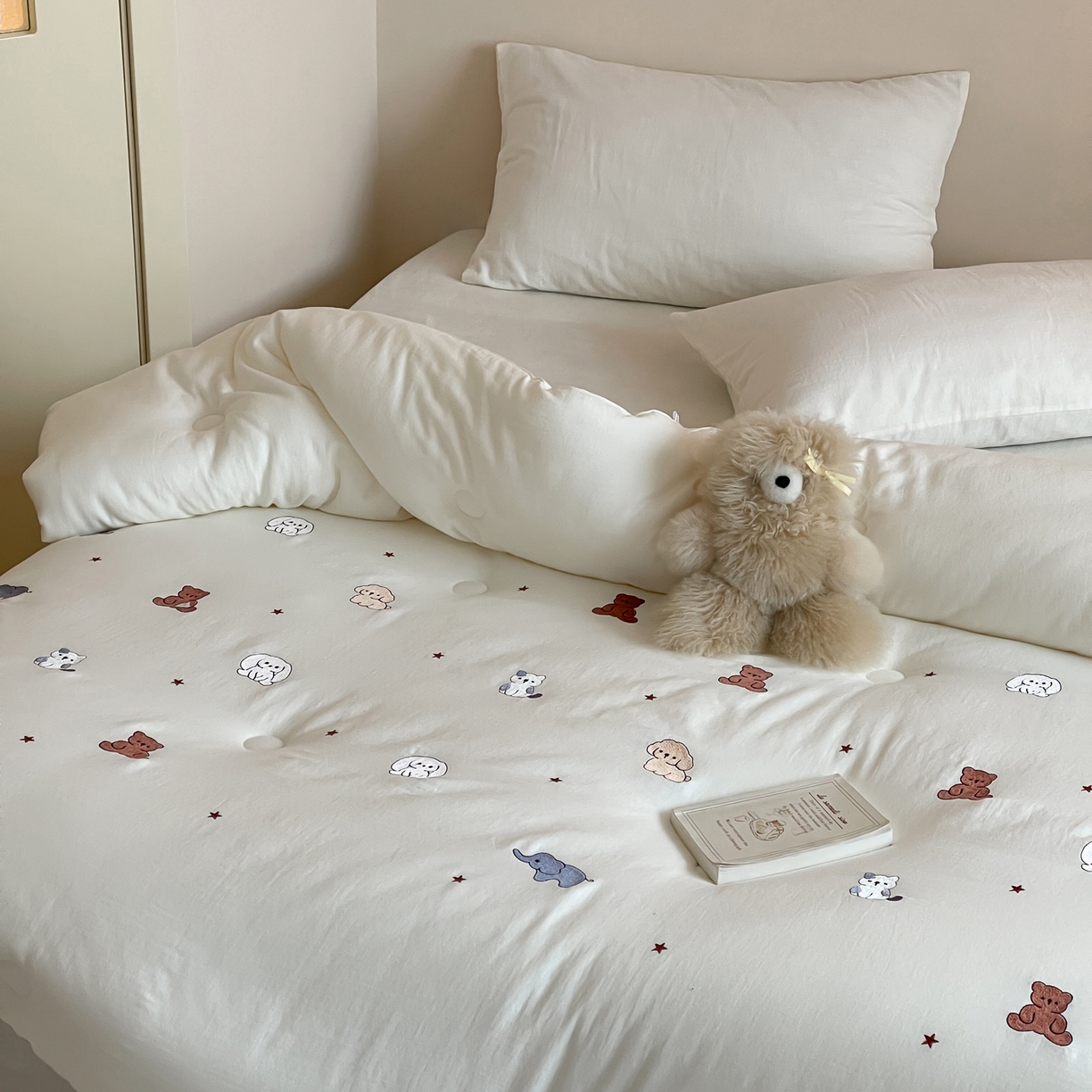 91家纺网 家纺一手货源 找家纺 （总）一加一 2025新款全棉双层皱皱纱刺绣蚕丝大豆抗菌被子被芯