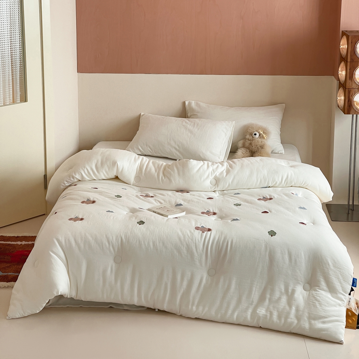 91家纺网 家纺一手货源 找家纺 一加一 2025新款全棉双层皱皱纱刺绣蚕丝大豆抗菌被子被芯 趴趴象