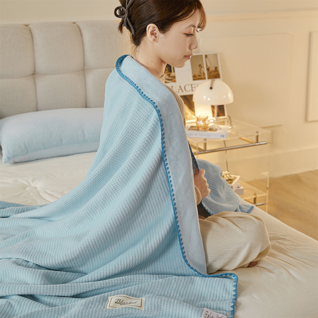 91家纺网 家纺一手货源 找家纺 雯豆家纺 2025新品华夫格毛毯盖毯双层加厚办公室披肩毯子 自由风-淡水蓝