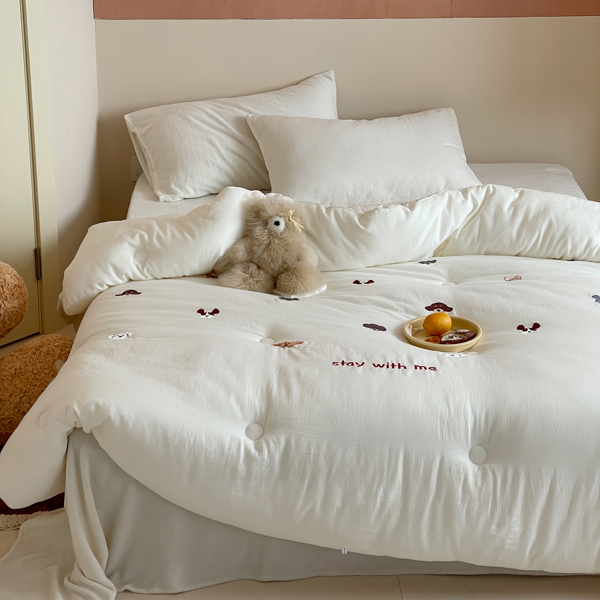 91家纺网 家纺一手货源 找家纺 一加一 2025新款全棉双层皱皱纱刺绣蚕丝大豆抗菌被子被芯 汪星人