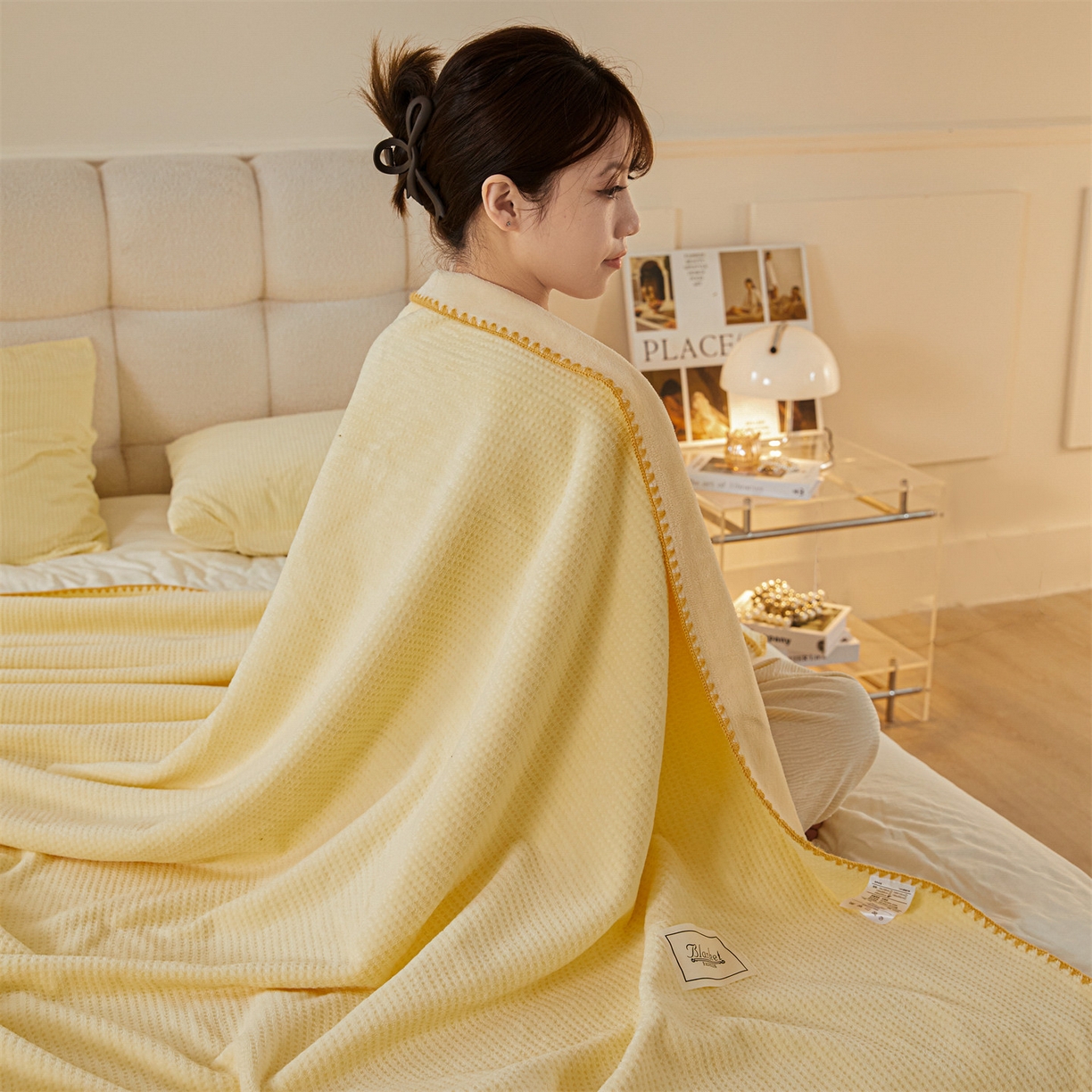 91家纺网 家纺一手货源 找家纺 雯豆家纺 2025新品华夫格毛毯盖毯双层加厚办公室披肩毯子 自由风-可可蛋黄