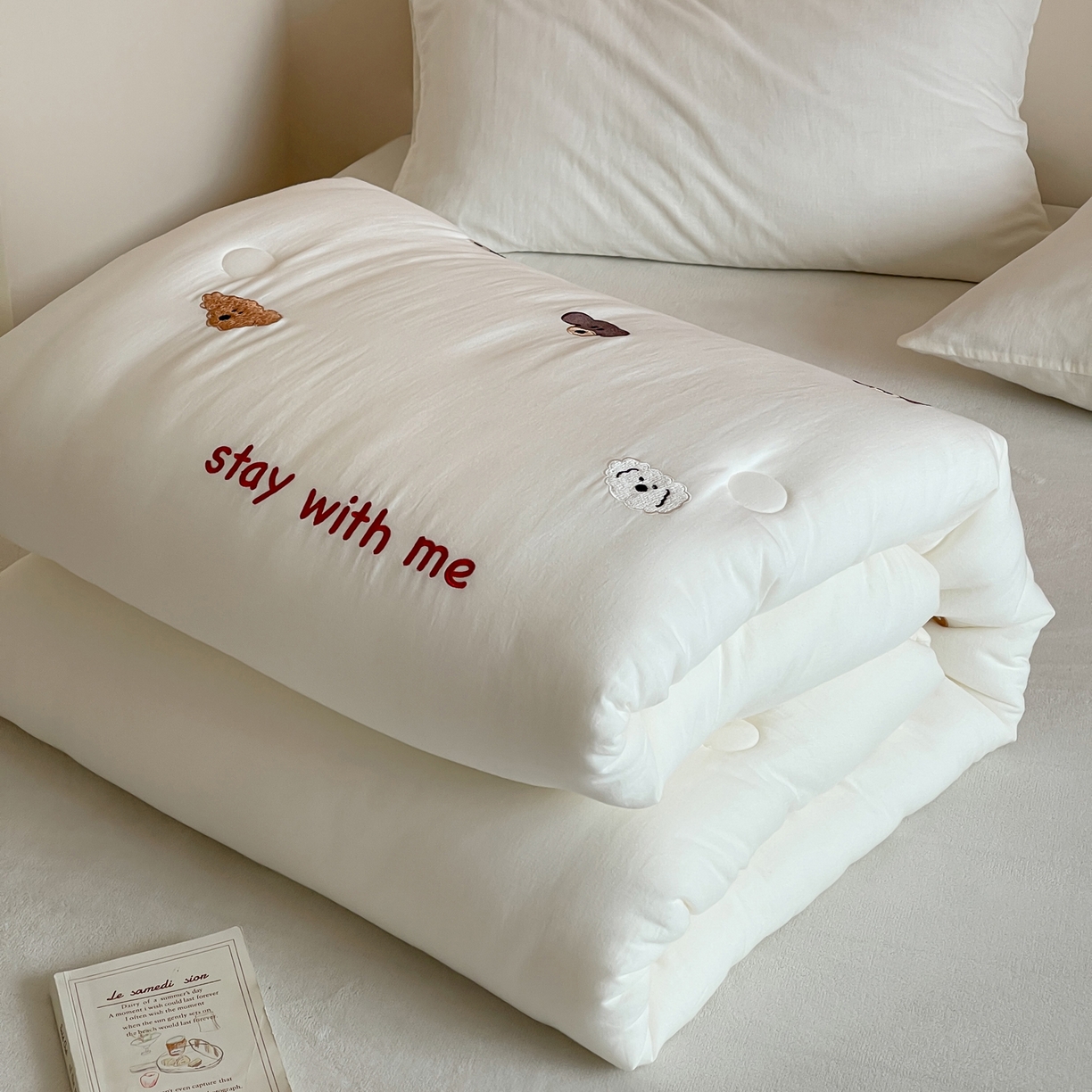 91家纺网 家纺一手货源 找家纺 一加一 2025新款全棉双层皱皱纱刺绣蚕丝大豆抗菌被子被芯 汪星人