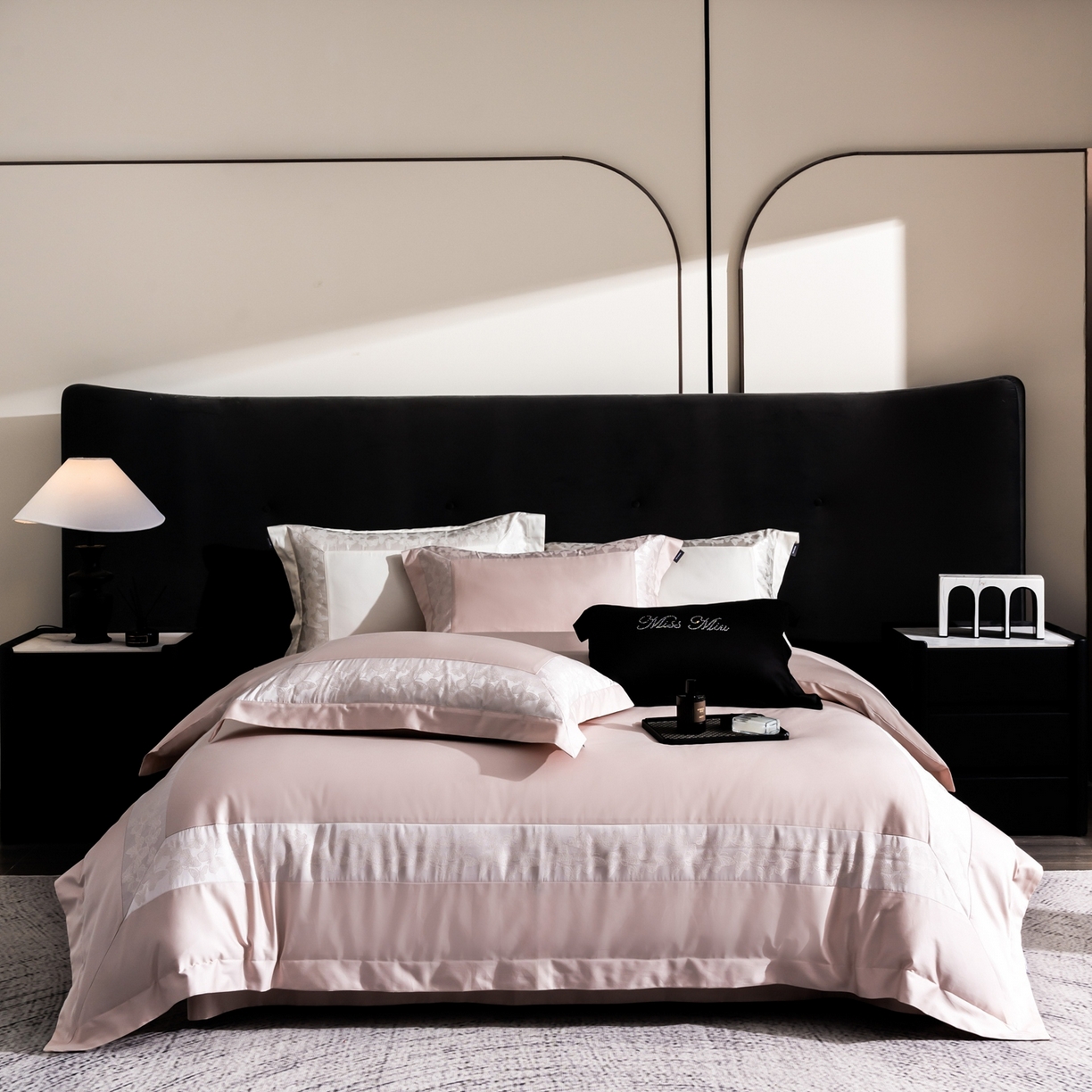 91家纺网 家纺一手货源 找家纺 MIU缪家居 2025新款100支全棉四件套-卡缦【控价368】 卡缦-粉