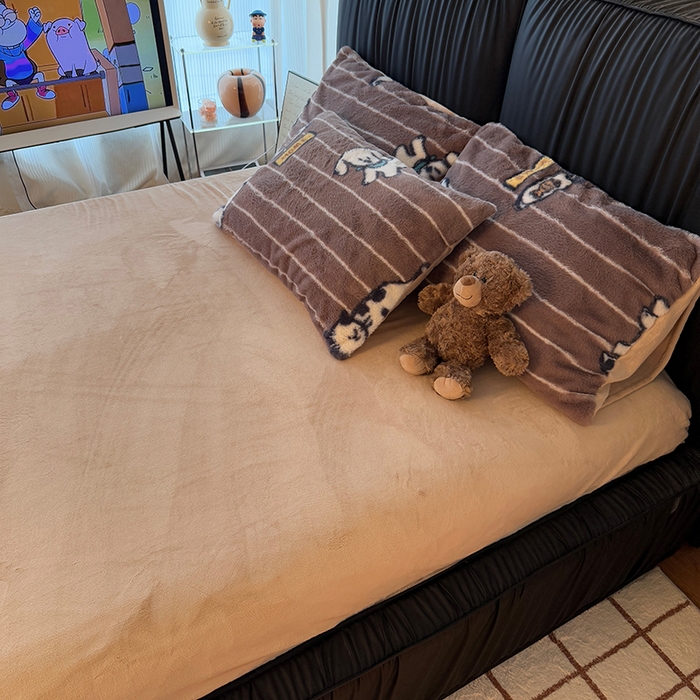 91家纺网 家纺一手货源 找家纺 HL原创 2025新款兔毛绒单品被套单件被套 狗狗线条