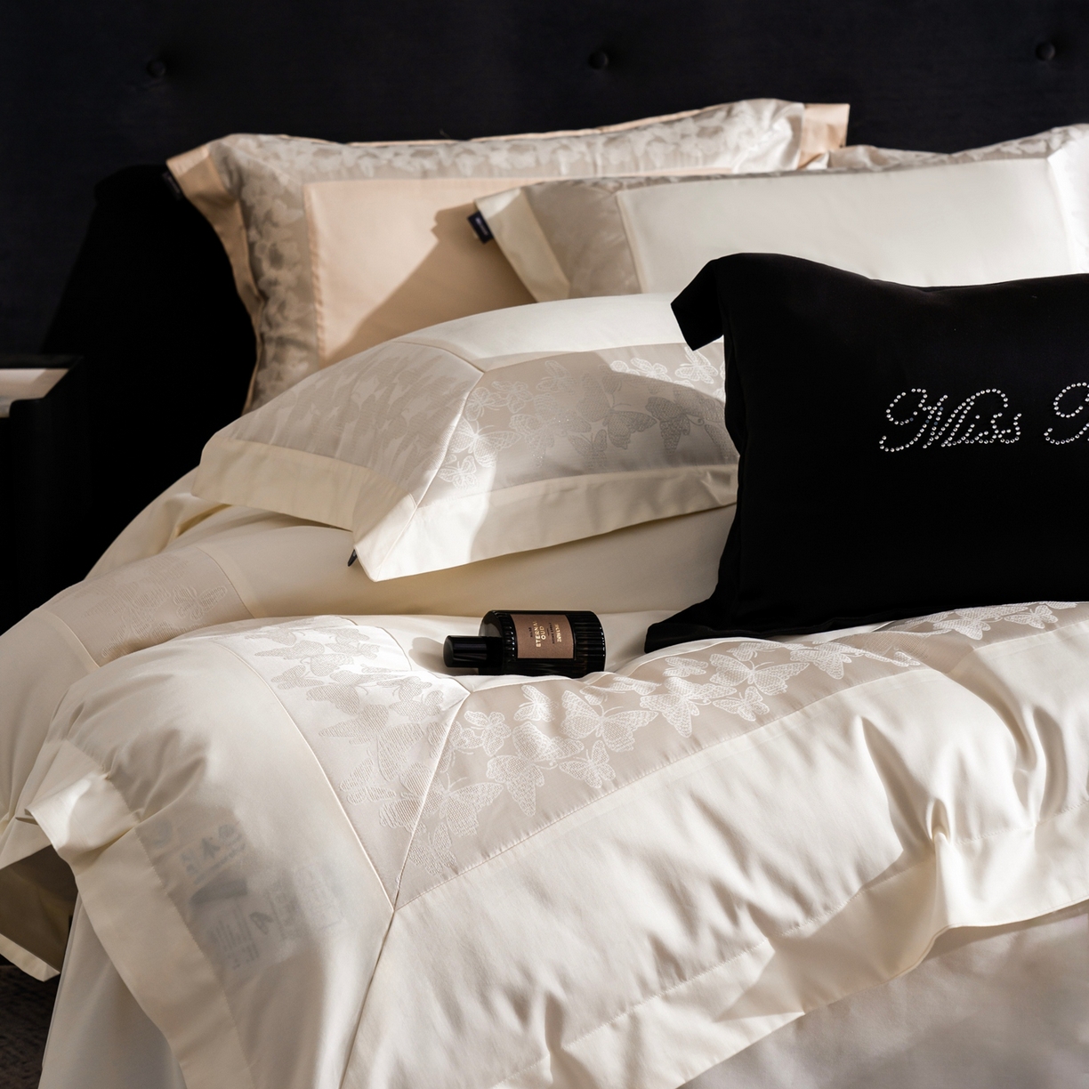 91家纺网 家纺一手货源 找家纺 MIU缪家居 2025新款100支全棉四件套-卡缦【控价368】 卡缦-米白