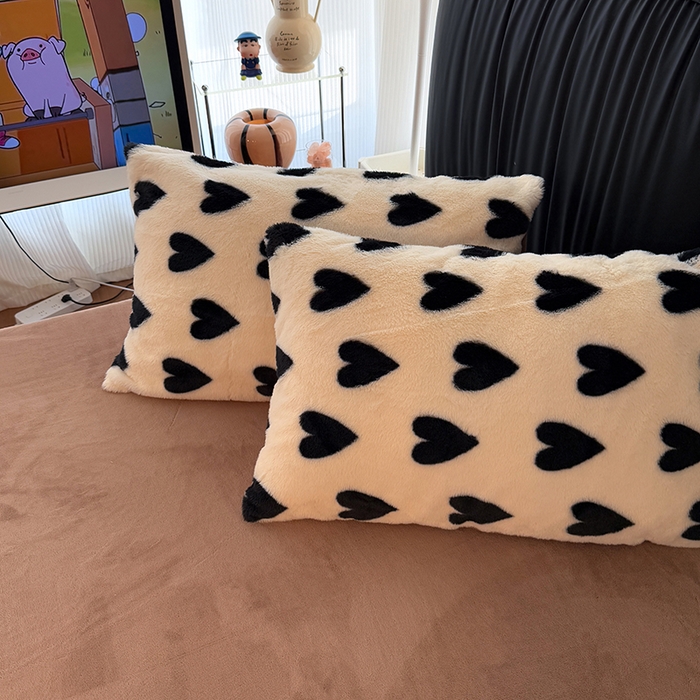 91家纺网 家纺一手货源 找家纺 HL原创 2025新款兔毛绒单品被套单件被套 焦糖爱心