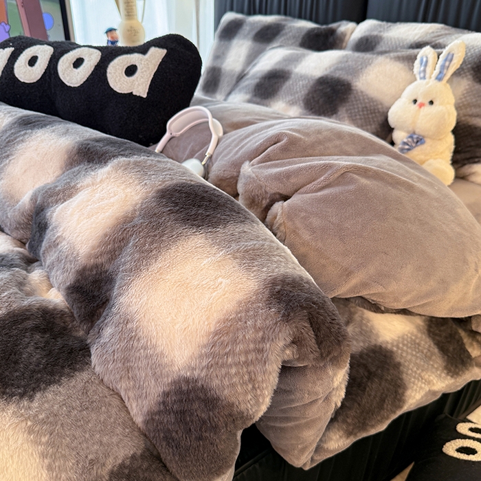 91家纺网 家纺一手货源 找家纺 HL原创 2025新款兔毛绒单品被套单件被套 绅士