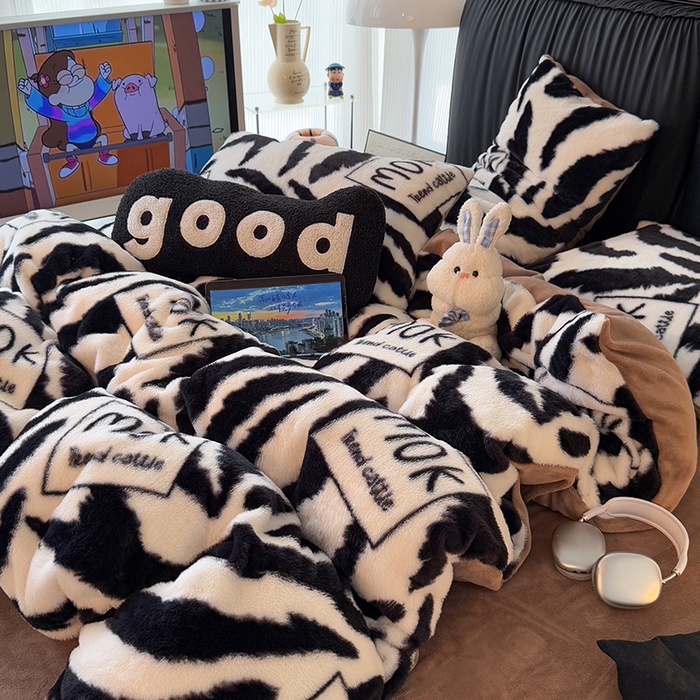 91家纺网 家纺一手货源 找家纺 HL原创 2025新款兔毛绒单品被套单件被套 时尚斑马