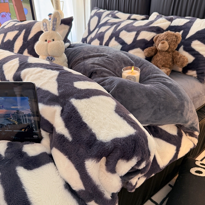 91家纺网 家纺一手货源 找家纺 HL原创 2025新款兔毛绒单品被套单件被套 自由-黑