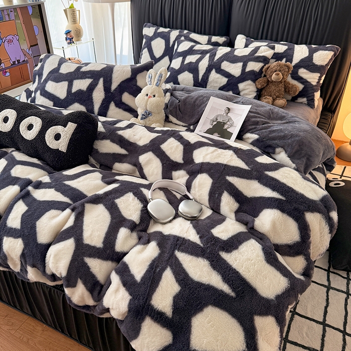 91家纺网 家纺一手货源 找家纺 HL原创 2025新款兔毛绒单品被套单件被套 自由-黑