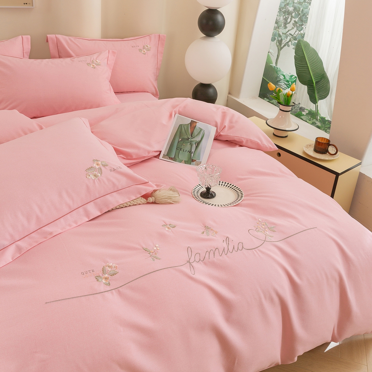 91家纺网 家纺一手货源 找家纺 绒博士 2025新款全棉磨毛绣花四件套--依恋系列 依恋-粉色