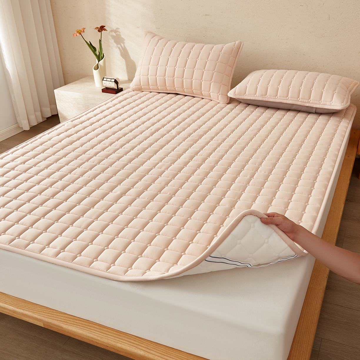 91家纺网 家纺一手货源 找家纺 （总）缦吉 2025新款A类纯色大豆纤维夹棉床护垫系列